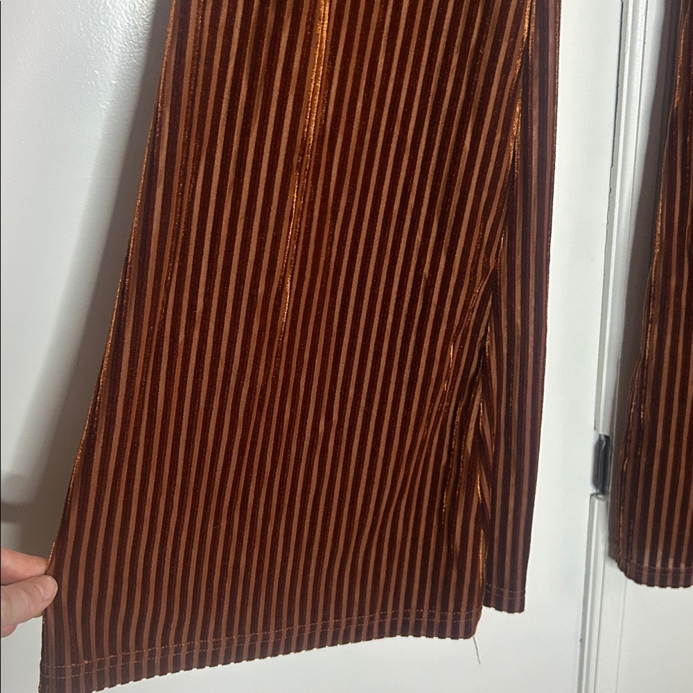 Velvet Ribbed Flared Pants - Picture 5 of 9